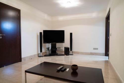 Villa Harmonia - 4 Bedroom Luxury Beach Front Villa With Private Swimming Pool
