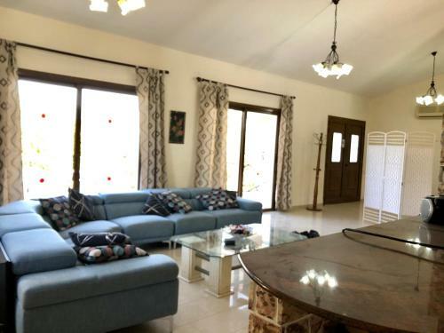 Androniki Luxury Villa Sea Views Pool Bbq Wifi A/c