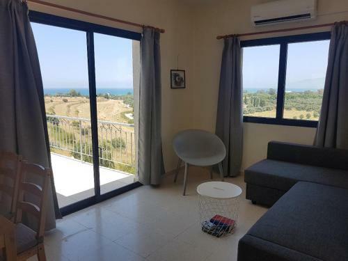Panoramic Sea View Apartment In Polis-latchi
