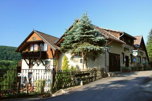 Hostal Caf� Und Pension Theodor Fontane
