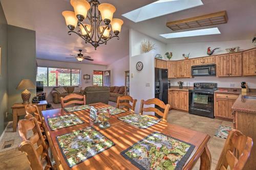 Peaceful Heber Getaway With Deck And Fire Pit!
