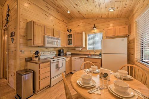 Cabin Pet-friendly Without Fee, Hike And Stargaze!