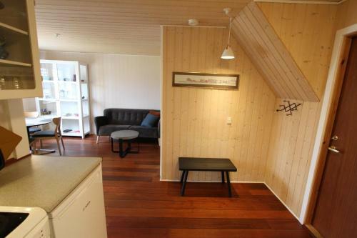 Modern Apartment Near Beach, Marina & City Centre