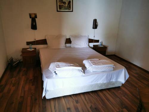 Hostal ???????? ??????