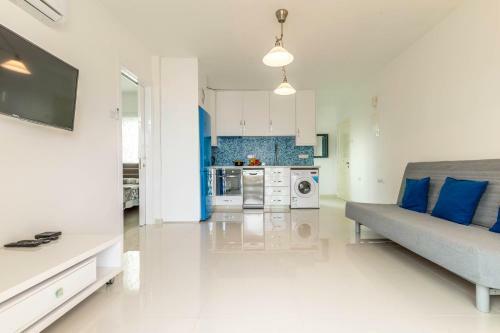 Sea View Apartment
