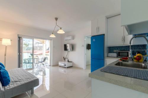 Sea View Apartment