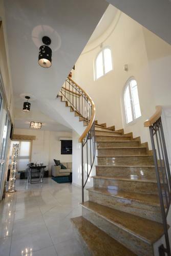 Villa Karythia