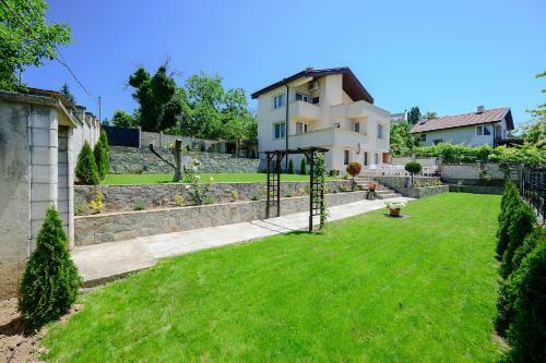 Villa Baywatch