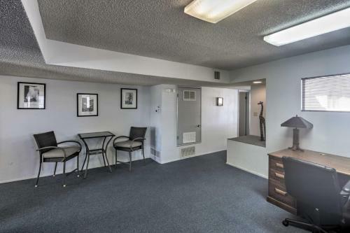 Kingman Apartment Less Than 2 Miles To Route 66 Sign!
