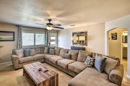 Quiet Havasu Home With Grill About 4 Mi To Marina!