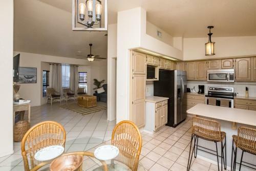 New! Desert Pool & Spa Home, Minutes To Beach!