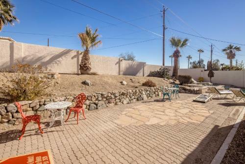 New! Desert Pool & Spa Home, Minutes To Beach!