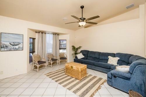New! Desert Pool & Spa Home, Minutes To Beach!