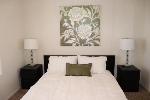 Stay Easy With A Pool & Spa, Quiet Relaxing Home!