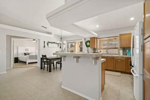 Villa Playpool Oasis-pool, Spa, Garage, Great Lake Views