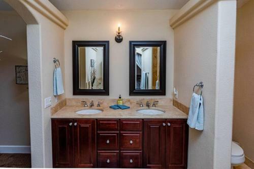 Resort Style Living W/ Pool, Spa, Games