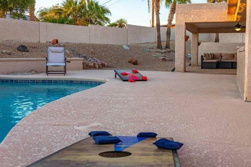 Resort Style Living W/ Pool, Spa, Games