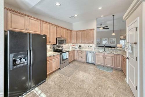 Spacious Lake Home W/ Heated Pool & Spa
