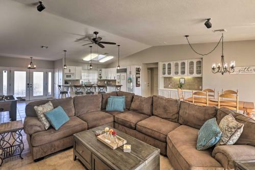 Airy Desert Escape With Pool, Lake Havasu Views