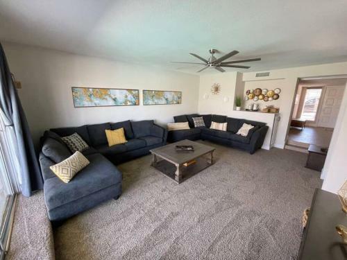 Palm Paradise Water Views Heated Pool & Spa!