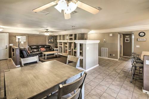 Lake Havasu Locals Getaway 2 Mi To Marinas!