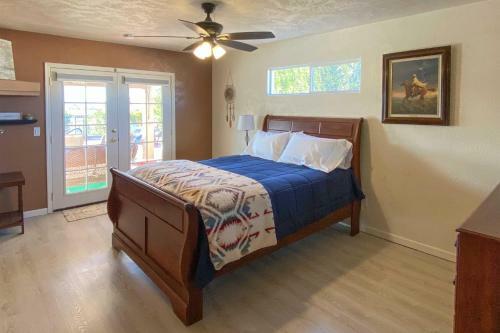 Lake Havasu Locals Getaway 2 Mi To Marinas!