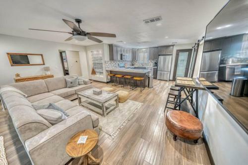 New! Beachy Lake Havasu Getaway