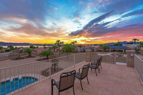 New! Lake Views Elevated Luxury W/ Heated Pool, Spa & Firepit