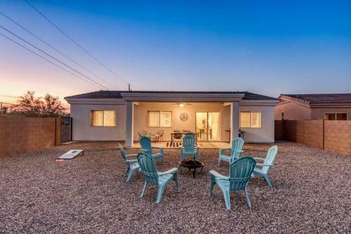 Modern Home With Fire Pit - 2 Miles To Lake!