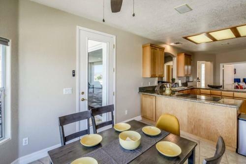 360 Lake Havasu Views With Pool & Bbq!