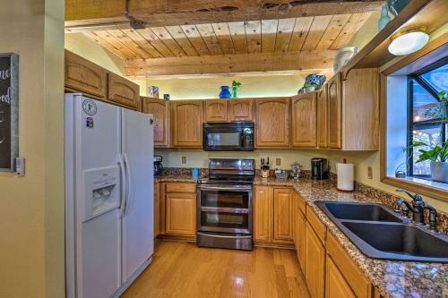 Sherwood Forest Cabin Nestled In The White Mtns!