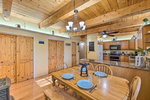 Sherwood Forest Cabin Nestled In The White Mtns!