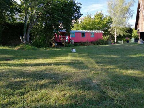 Bed & Breakfast La Maison Des Oiseaux. Roulotte