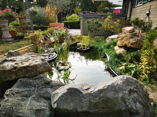 Bed & Breakfast La Maison Des Oiseaux. Roulotte