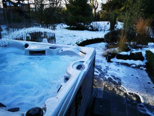 Bed & Breakfast La Maison Des Oiseaux. Roulotte