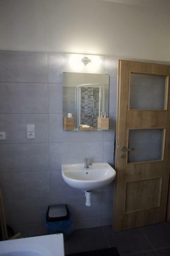 Apartm�ny Ve Mlejn?
