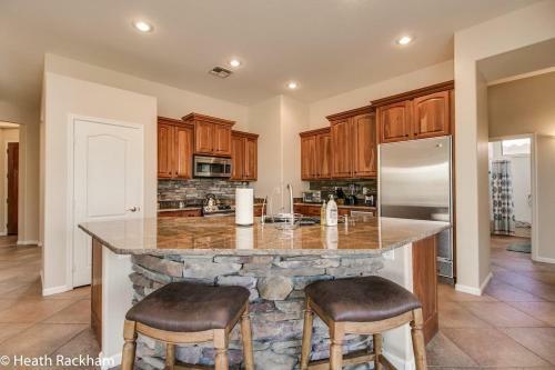 Amazing Litchfield 4 Bdrm Wsparkling Pool