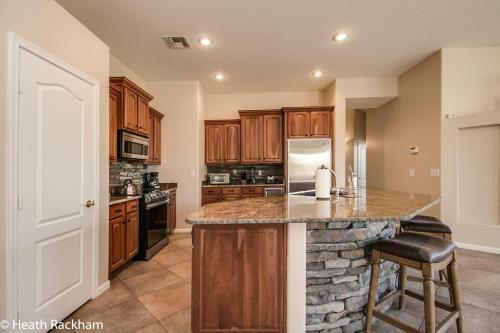 Amazing Litchfield 4 Bdrm Wsparkling Pool