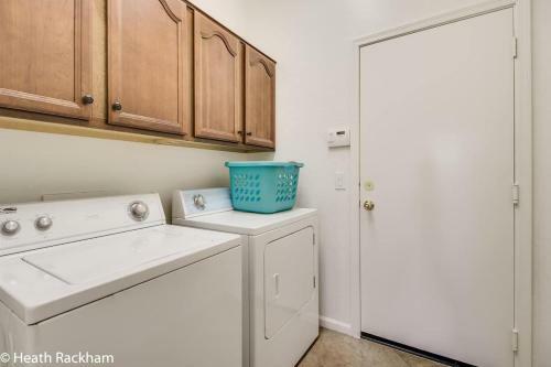 Amazing Litchfield 4 Bdrm Wsparkling Pool