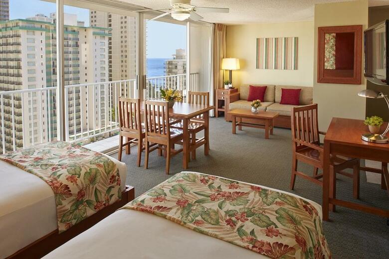 Hotel Aston Pacific Monarch