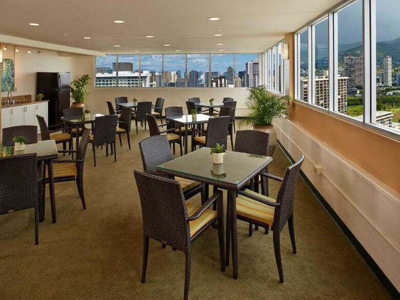 Hotel Aston Pacific Monarch