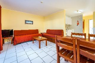 Aparthotel Pateo Village