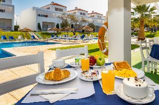 Aparthotel Pateo Village