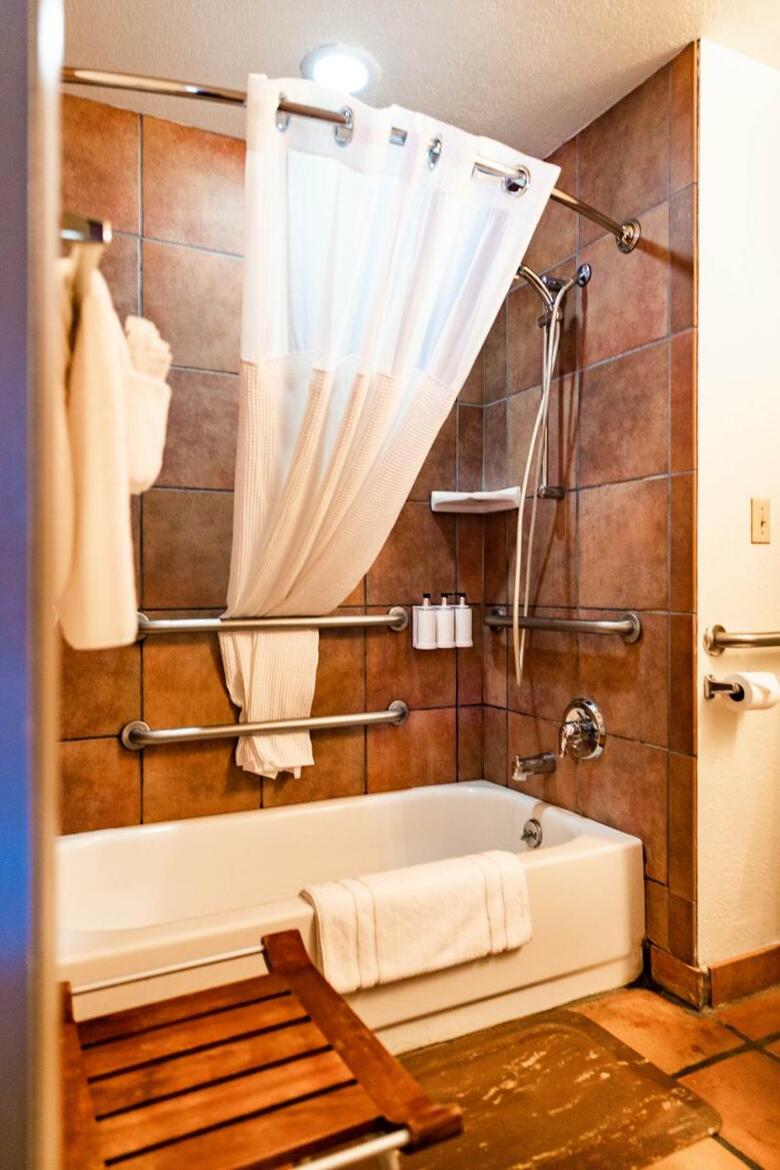 Hotel Redstone Inn