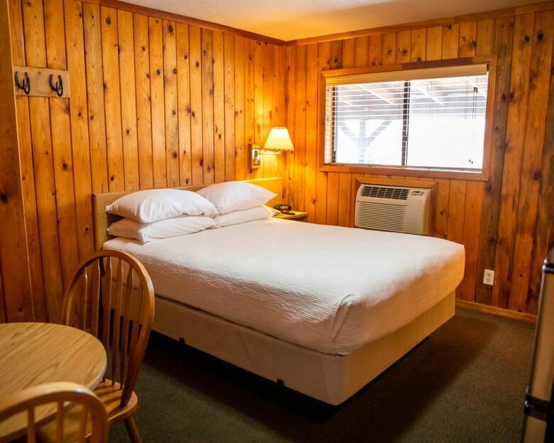 Hotel Redstone Inn
