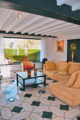 Villa C�leste Met Jacuzzi Nabij Kust De Haan
