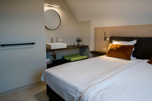 Coq Au Lit: Maison D'�toile
