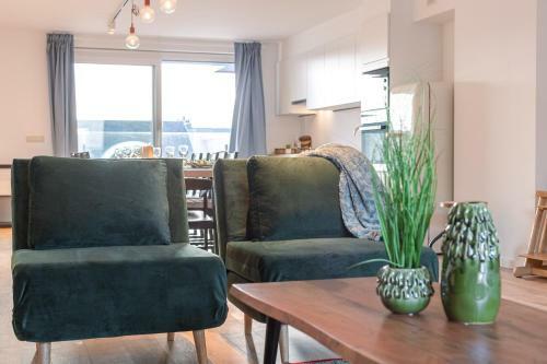 Spacious And Sunny Apartment With Large Terraces And Private Parking