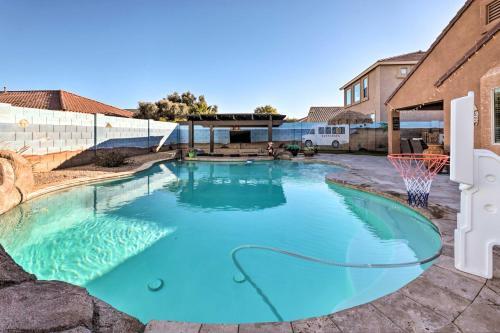 Idyllic Maricopa Home With Private Pool And Bar!