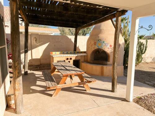 East Mesa Home With Pool And Firepit!